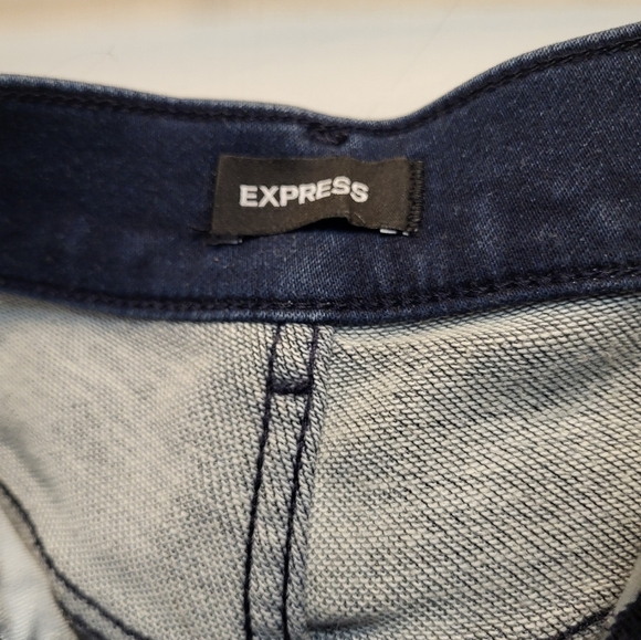 Express Women's Dark Blue Skinny Jeans with Sleek Fit - Size 4L - Picture 3 of 5